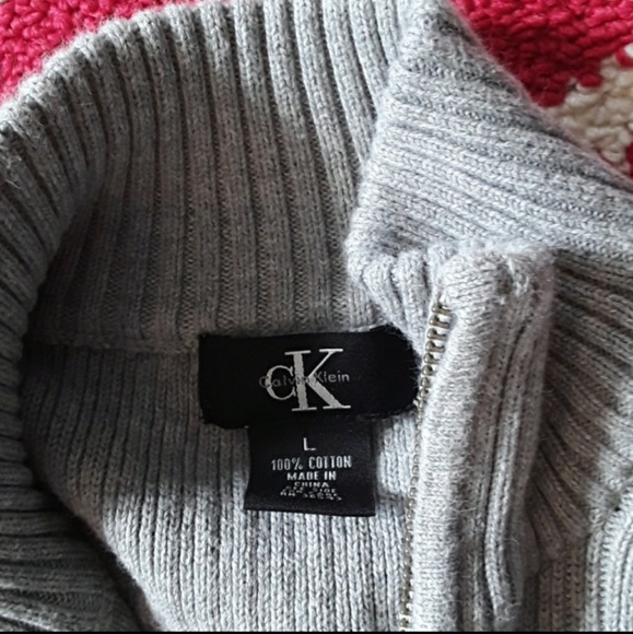 Calvin Klein Sweater - Picture 3 of 3